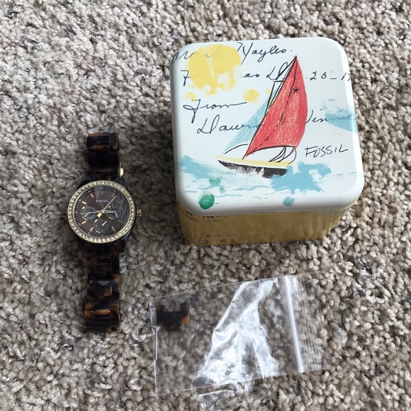 Fossil Tortoise Shell Watch - Picture 2 of 2